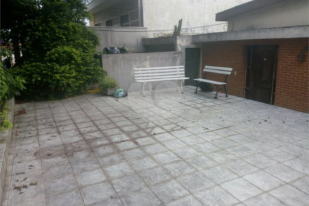 Casa Térrea à venda com 3 quartos, sendo 1 suíte,  em Jardim Prudência, São Paulo, SP