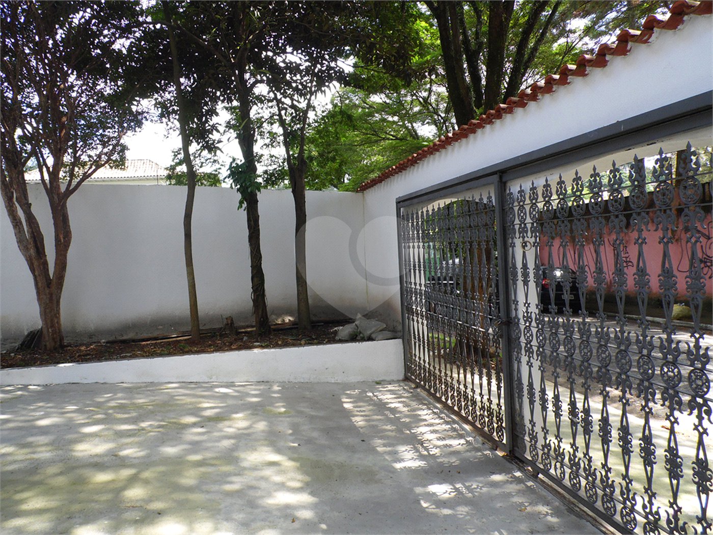 Casa à venda com 5 quartos, sendo 3 suítes, em Vila São Francisco, São Paulo, SP