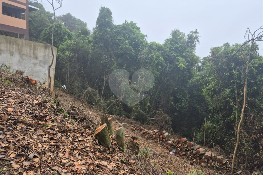 Terreno à venda no condomínio Parque Imperial da Cantareira, Mairiporã - SP