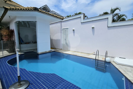 Casa à venda ou para alugar com 4 quartos, sendo 3 suítes, no condomínio Associação Vivendas do Sol, Rio de Janeiro - RJ
