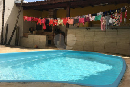 Sobrado à venda com 3 quartos, sendo 1 suíte,  em Residencial Novo Horizonte I, Mogi das Cruzes, SP