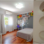Casa para alugar com 5 quartos, sendo 4 suítes, no condomínio Colinas Japore, São Paulo - SP