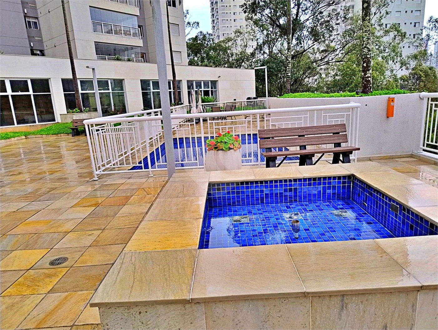 Apartamento à venda com 3 quartos, sendo 2 suítes, em Vila Andrade, São Paulo, SP