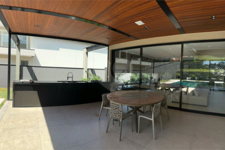 Casa à venda com 5 suítes no condomínio Porto de Atibaia, Atibaia - SP