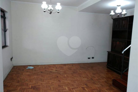 Sobrado à venda com 2 quartos em Planalto Paulista, São Paulo, SP