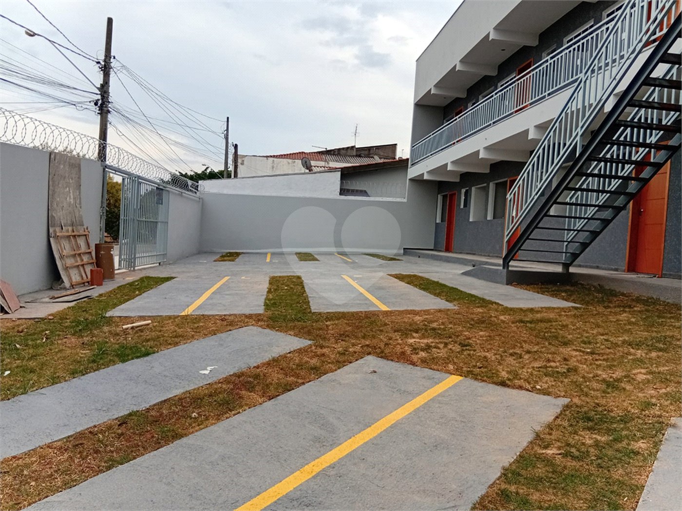 Apartamento à venda com 1 quarto em Parque das Laranjeiras, Sorocaba, SP