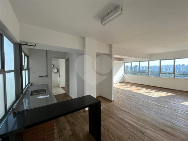 Apartamento à venda com 1 suíte em Granja Julieta, São Paulo, SP
