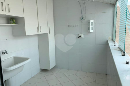 Casa à venda com 3 quartos, sendo 1 suíte,  no condomínio Vivaldi Residencial, Mogi das Cruzes - SP