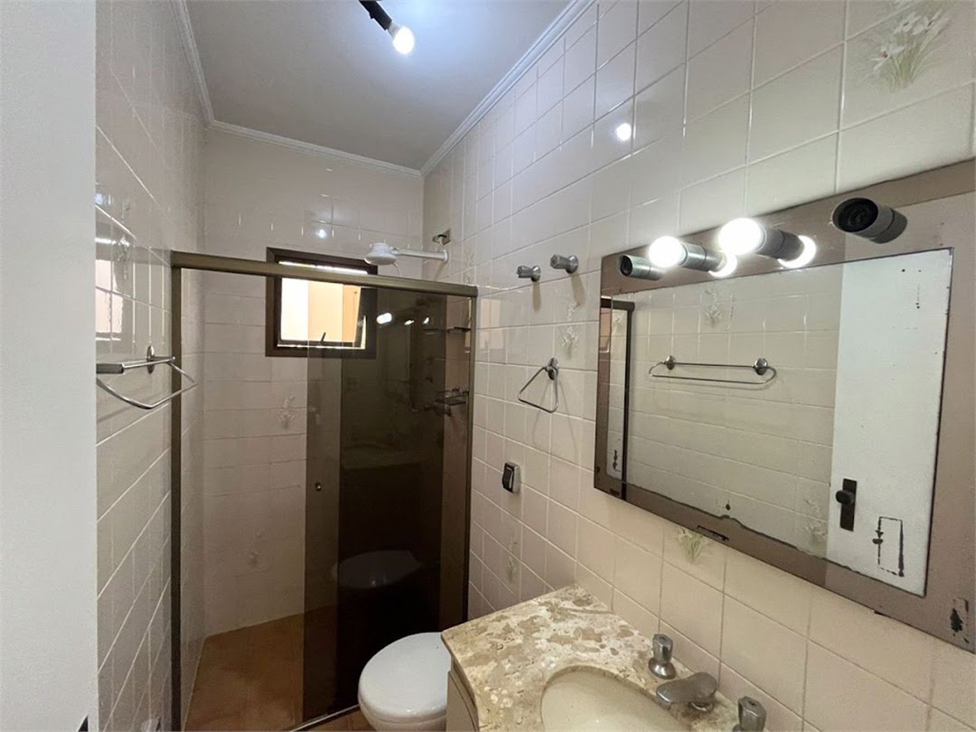 Apartamento Residencial à venda, Jardim Três Marias, Guarujá - AP0583.
