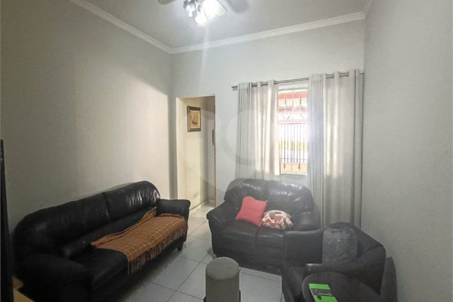 Casa Térrea à venda com 5 quartos, sendo 1 suíte,  em Chora Menino, São Paulo, SP