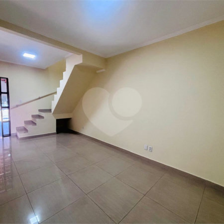 Casa para alugar com 3 quartos, sendo 1 suíte,  em Wanel Ville, Sorocaba, SP