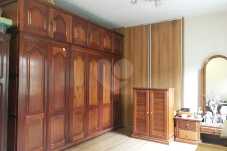 Casa Térrea à venda com 4 quartos, sendo 1 suíte, em Vila Monumento, São Paulo, SP