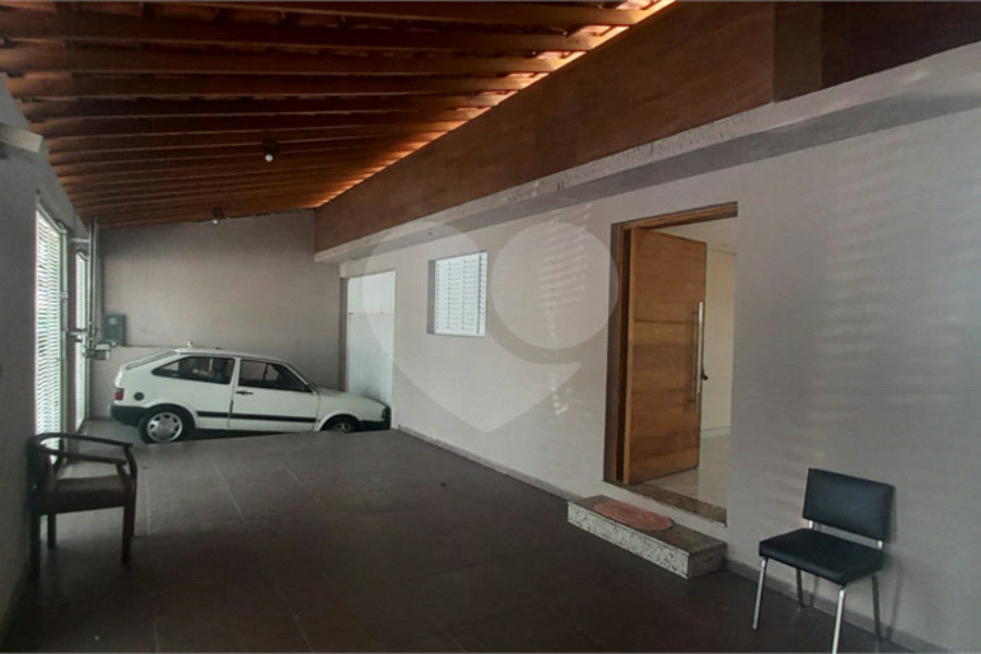 Casa Térrea à venda com 4 quartos, sendo 3 suítes, em Vila Galvão, Guarulhos, SP