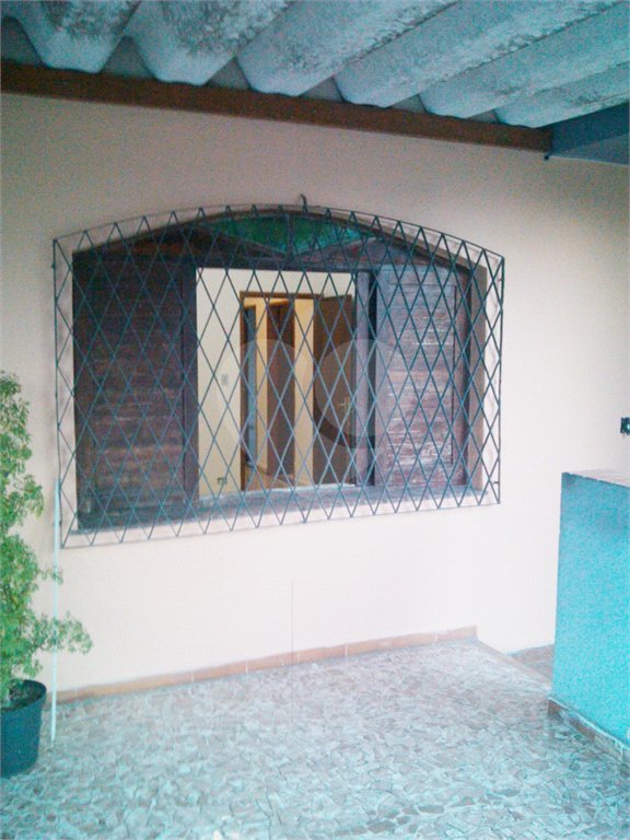 Sobrado à venda com 3 quartos, sendo 1 suíte,  em Parque Vitória, São Paulo, SP