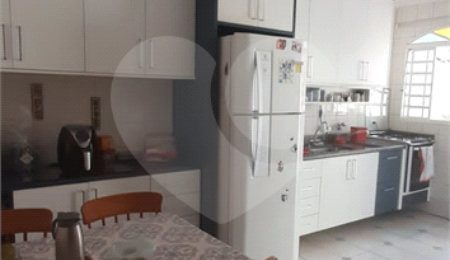 Casa à venda com 1 suíte em Jardim Aida, Guarulhos, SP