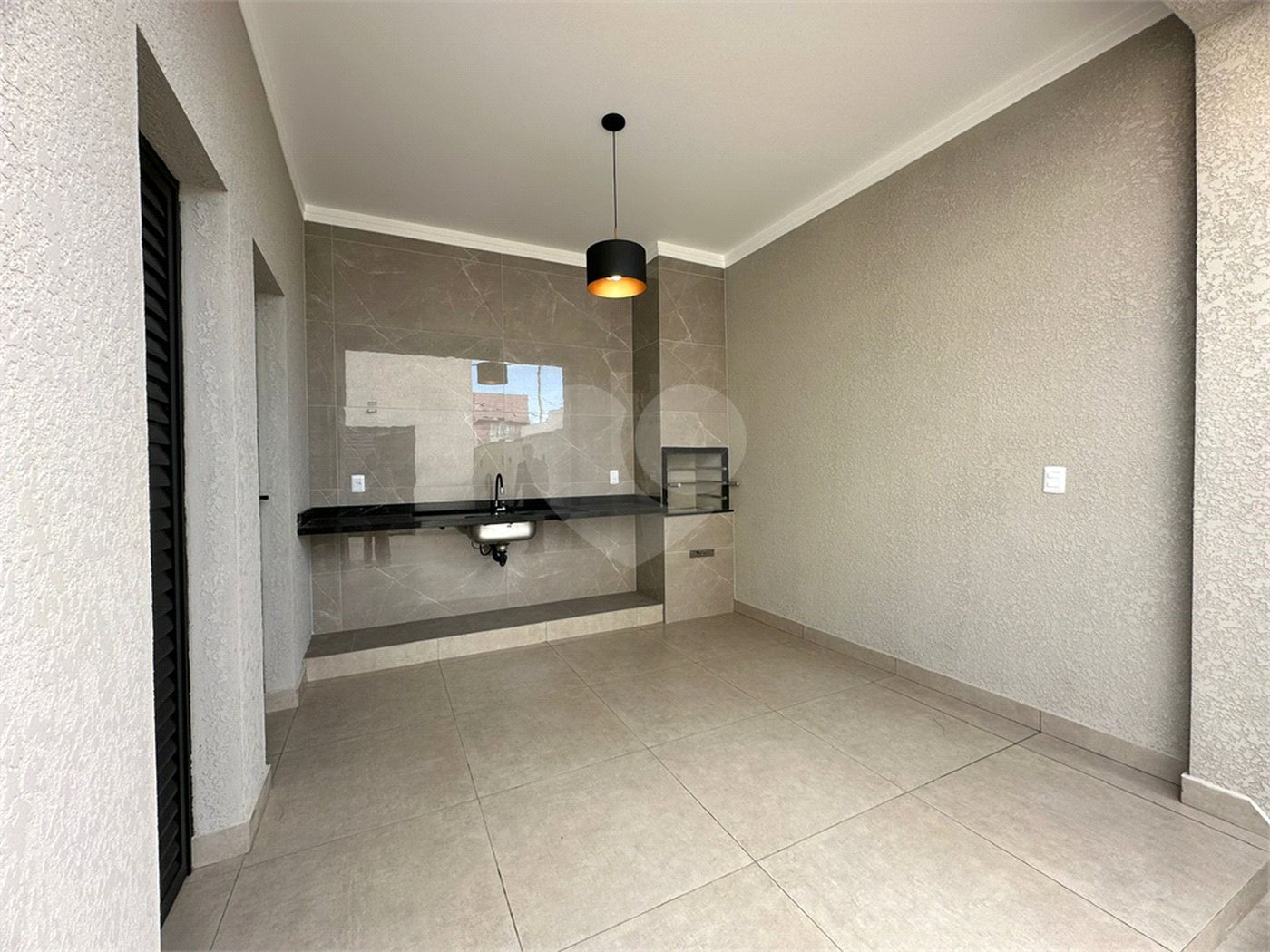 Casa à venda com 3 quartos, sendo 1 suíte, em Vila Carolina, Itapetininga, SP
