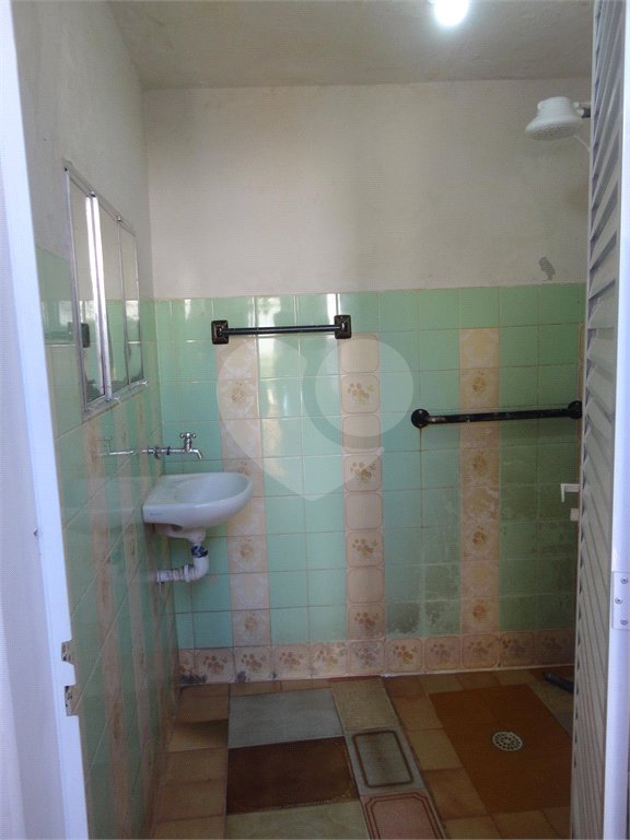Casa à venda com 2 quartos em Vila Bissoto, Valinhos, SP
