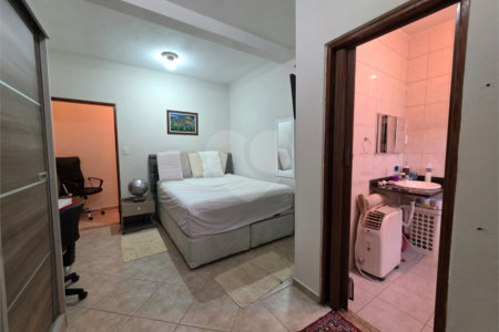 Sobrado à venda com 6 quartos, sendo 3 suítes, em Santa Teresinha, São Paulo, SP