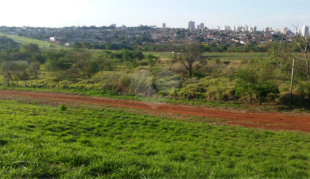 Terreno à venda em Jardim Tamoio, Araraquara, SP