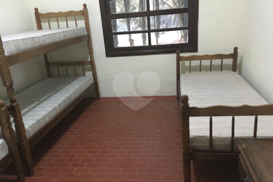 Chácara à venda com 4 quartos em Pirucaia, Mairiporã, SP