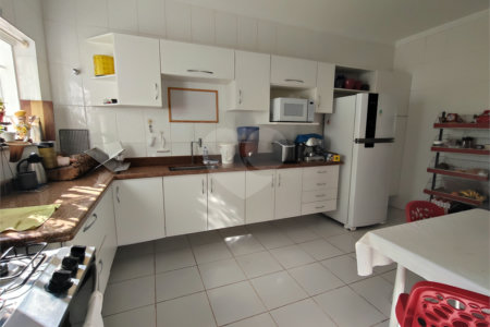 Casa para alugar com 6 quartos, sendo 4 suítes,  no Centro, Itapetininga, SP