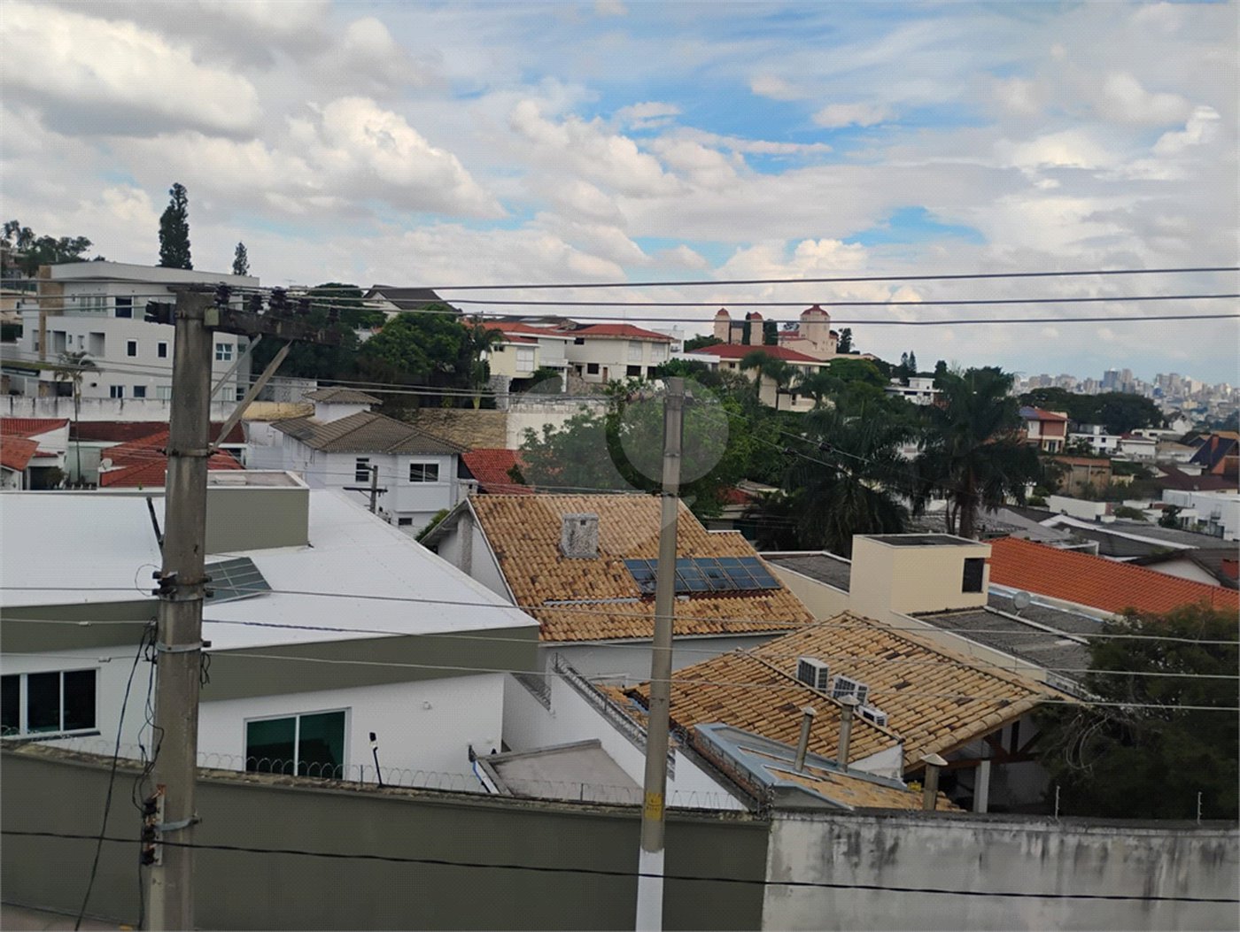 Sobrado à venda com 3 quartos, sendo 1 suíte, em Jardim São Bento, São Paulo, SP