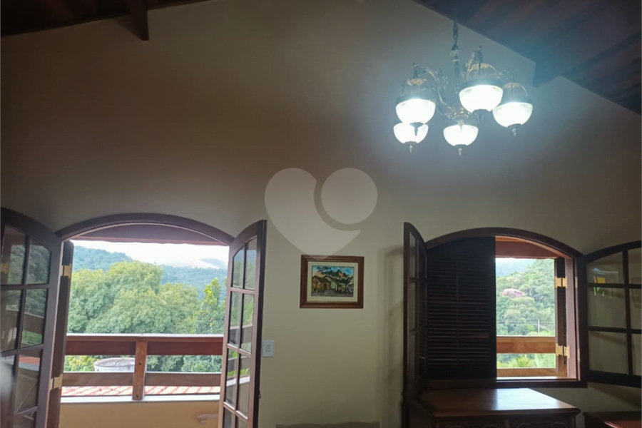 Casa à venda com 4 quartos, sendo 1 suíte, em Santa Inês, Mairiporã, SP