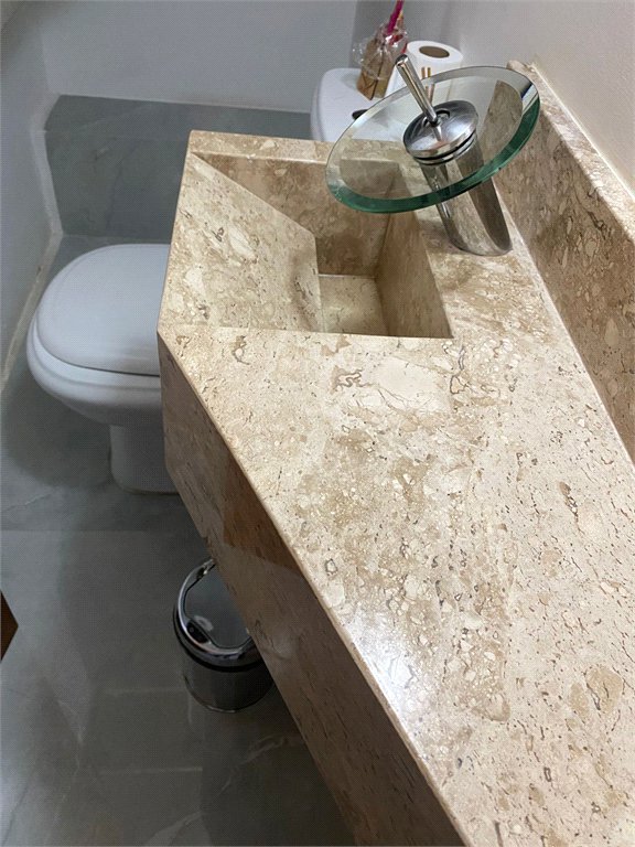 Sobrado à venda com 3 quartos, sendo 1 suíte, em Jardim Petrópolis, São Paulo, SP