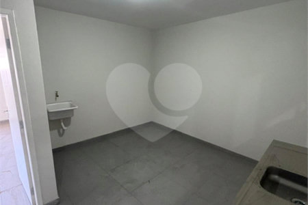 Apartamento para alugar com 1 quarto em Jardim Dona Benta, Suzano, SP