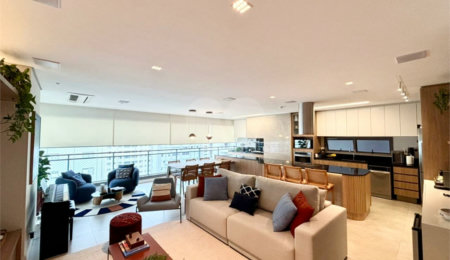 Apartamento à venda com 3 suítes em Moema, São Paulo, SP