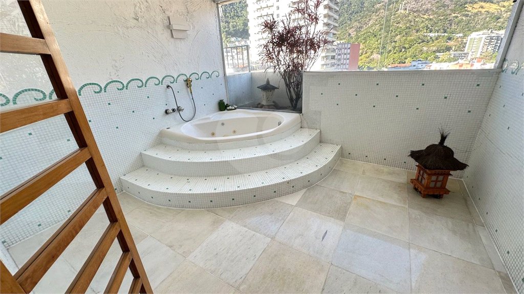 Cobertura à venda com 4 quartos, sendo 2 suítes,  em Tijuca, Rio de Janeiro, RJ