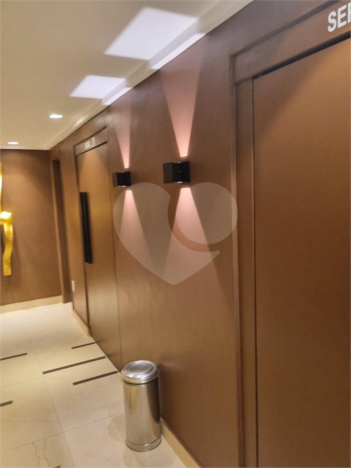 Apartamento à venda com 2 quartos em Parque Maria Domitila, São Paulo, SP