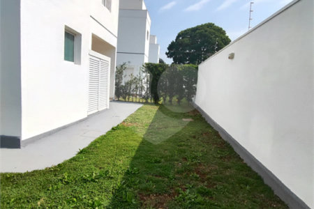 Casa de Vila à venda com 3 quartos, sendo 1 suíte, em Loteamento Jardim Morumbi, Atibaia, SP
