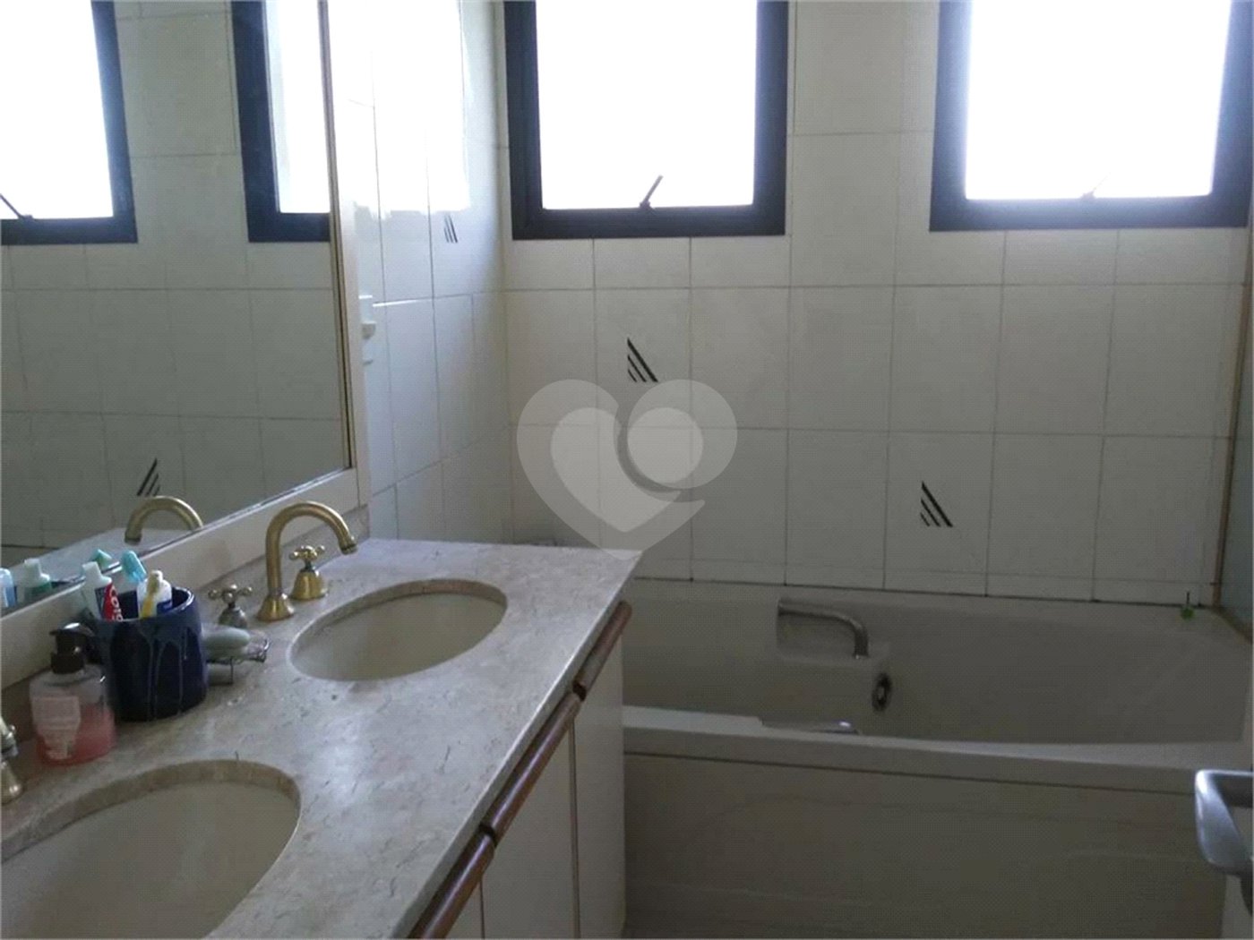 Apartamento à venda com 4 quartos, sendo 2 suítes, em Santa Teresinha, São Paulo, SP