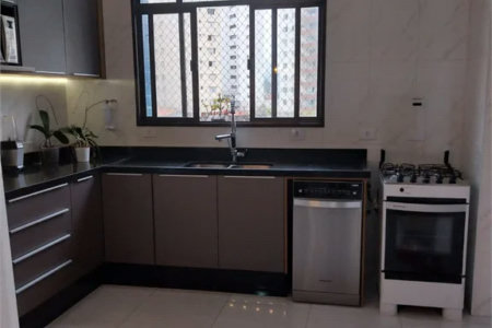 Apartamento à venda com 4 quartos, sendo 1 suíte, em Vila Ipojuca, São Paulo, SP