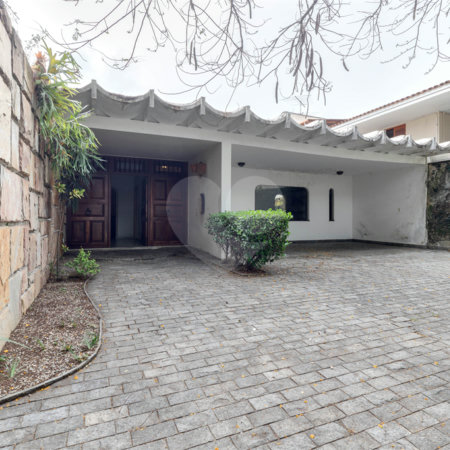 Casa Térrea à venda com 4 quartos, sendo 2 suítes, em Brooklin Velho, São Paulo, SP