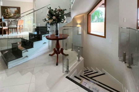 Casa à venda com 4 quartos, sendo 3 suítes, em Jardim Passárgada I, Cotia, SP