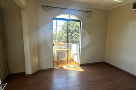 Apartamento à venda com 2 quartos, sendo 1 suíte, no Centro, Ponta Porã, MS