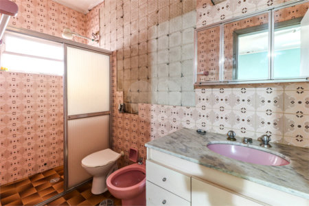 Casa à venda com 3 quartos, sendo 1 suíte, em Jardim Bonfiglioli, São Paulo, SP