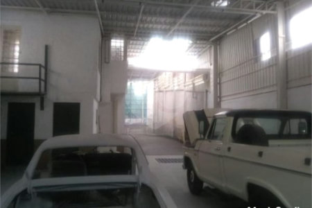 Casa com 400m², 2 dormitórios, 2 vagas de garagem, à venda na Vila Matilde.