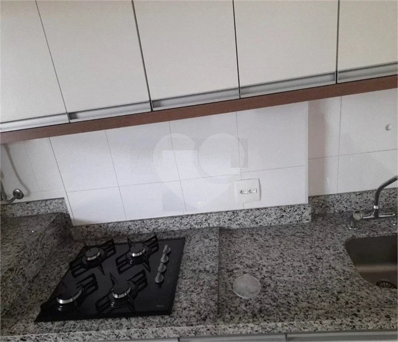 APARTAMENTO DE 44,5 M² COM 01 DORMITÓRIO E COZINHA COM ARMÁRIOS, VARANDA GOURMET E VAGA PARA LOCAÇÃO EM SANTANA