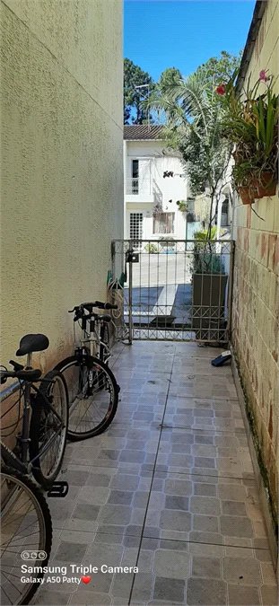 Casa à venda com 2 quartos no condomínio Res Santorini, Cotia - SP