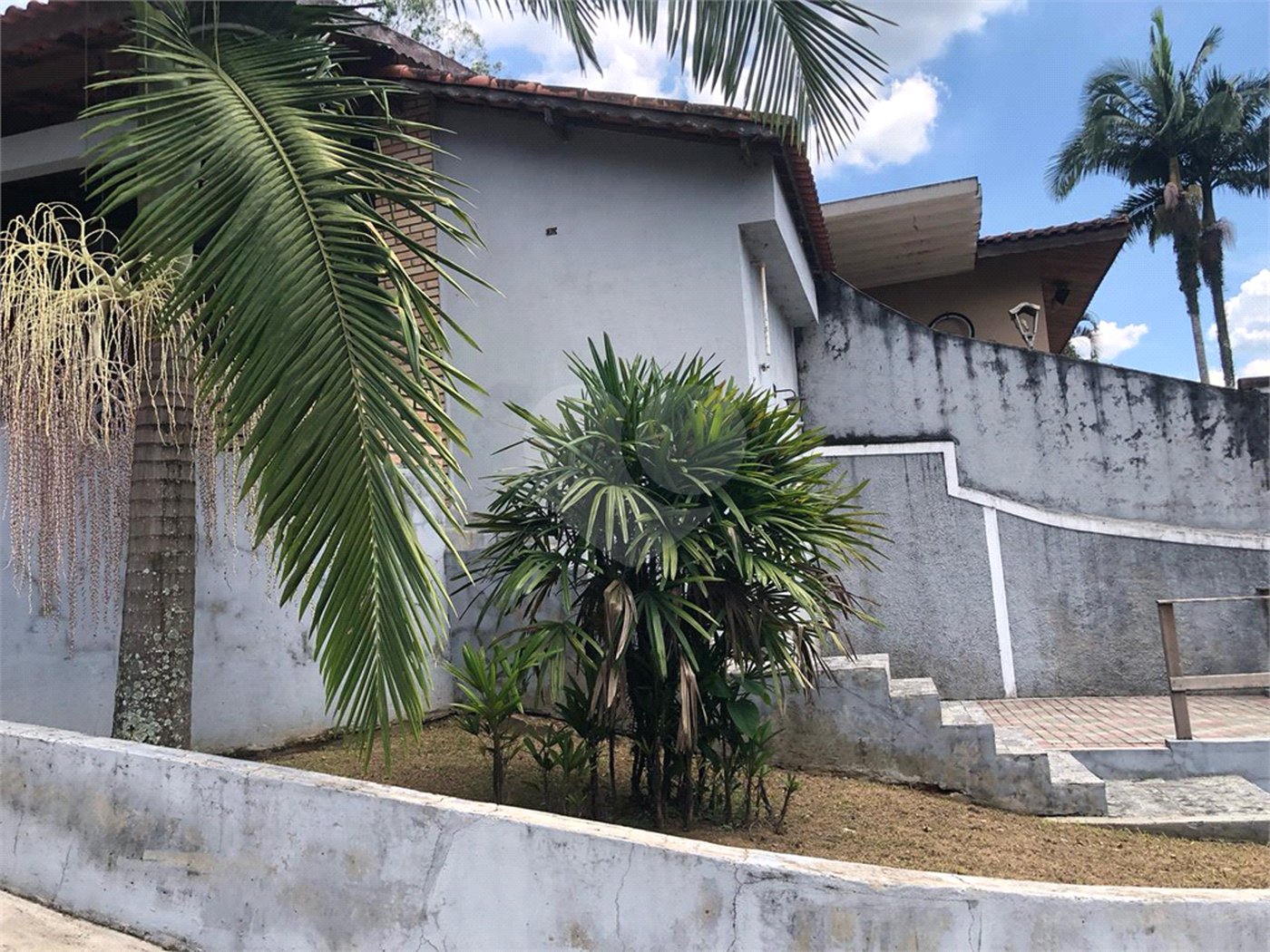 Casa à venda com 3 suítes em Dos Finco, São Bernardo do Campo, SP