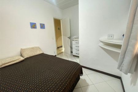 Casa em condomínio à venda com 3 quartos, sendo 2 suítes, em João Fernandes, Armação dos Búzios, RJ