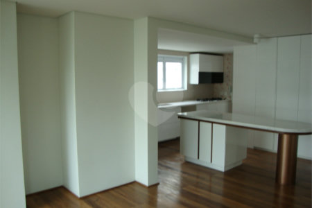 Apartamento à venda com 4 suítes em Jardim Fonte do Morumbi, São Paulo, SP