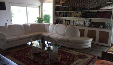 Casa à venda ou para alugar com 4 quartos, sendo 2 suítes,  em JARDIM GUEDALA, São Paulo, SP