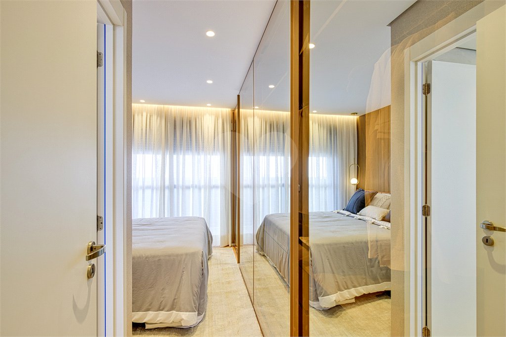 Apartamento à venda com 3 suítes em Vila Clementino, São Paulo, SP