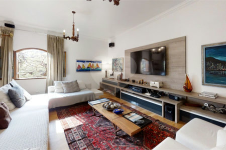 Casa à venda com 4 suítes em Jardim Marajoara, São Paulo, SP