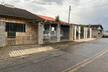 Casa à venda com 4 quartos, sendo 1 suíte, em Jardim Rincão, Arujá, SP