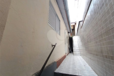 Sobrado à venda com 3 quartos em Sítio Pinheirinho, São Paulo, SP